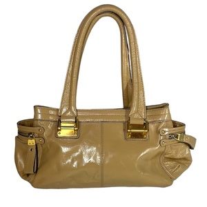 B Makowsky Patent Leather Hobo Shoulder Bag Top Handles Light Tan Handbag Purse
